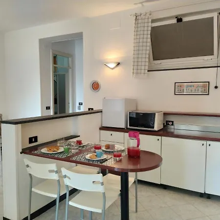 Giulia & Giovanna * ليفانتو