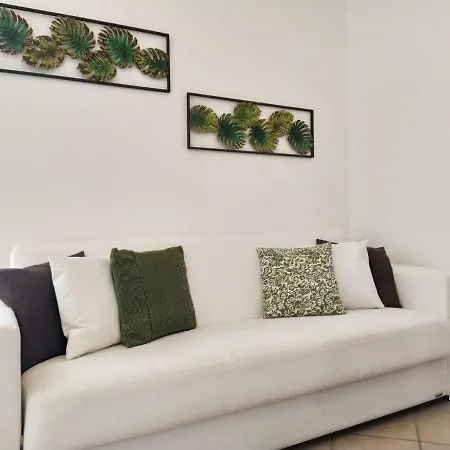 Giulia & Giovanna * ليفانتو